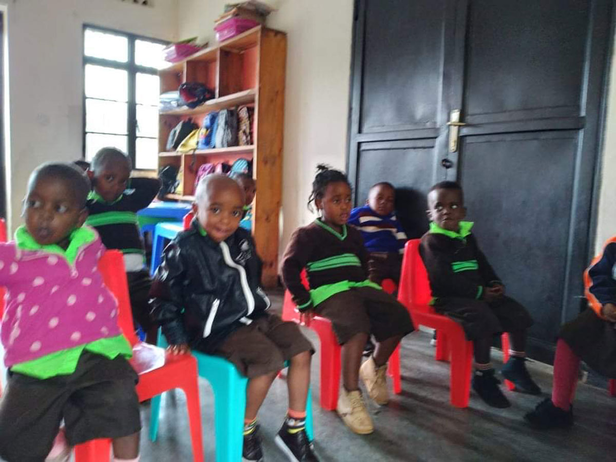 rwanda-school-pic-032021-06.jpg